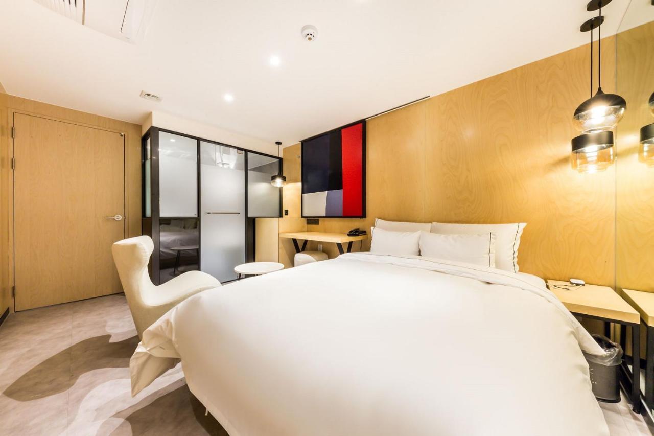 Forestar Hotel Sinchon Сеул Экстерьер фото
